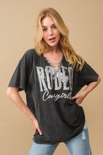 Load image into Gallery viewer, Rodeo Cowgirls Chained Tee